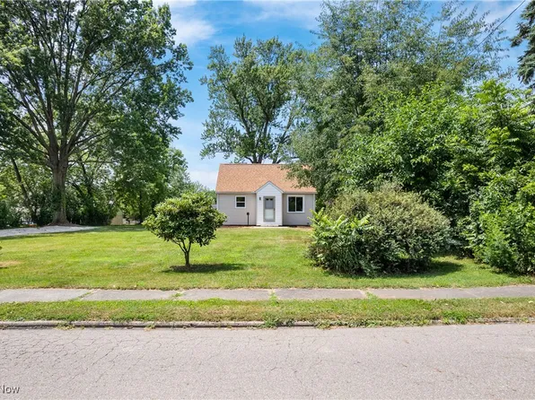 349 25th St SE, Massillon, OH 44646