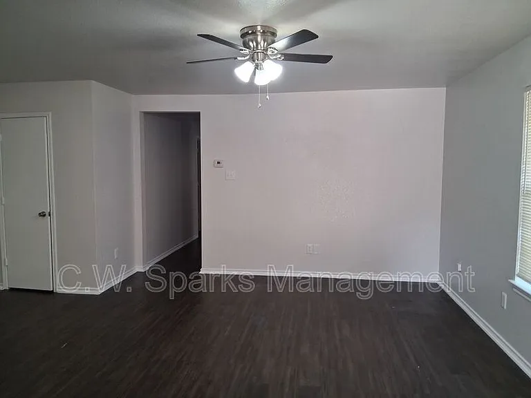 13651 Biggs St — Photo 19