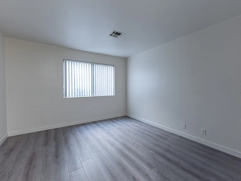 5064 S Rainbow Blvd #101-1 — Photo 13