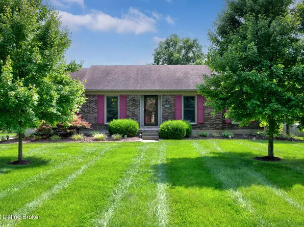 8504 Maple Ave, Pewee Valley, KY 40056