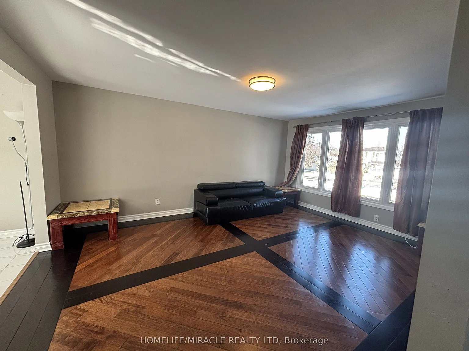 3 bed, $2,950 — Photo 4