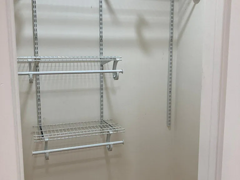148 S Hayworth Ave #4 — Photo 14