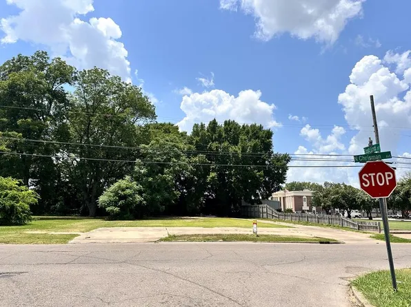 111 N Chrisman Ave, Cleveland, MS 38732