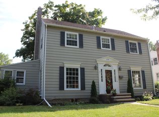 331 Derbyshire Rd, Waterloo, IA 50701