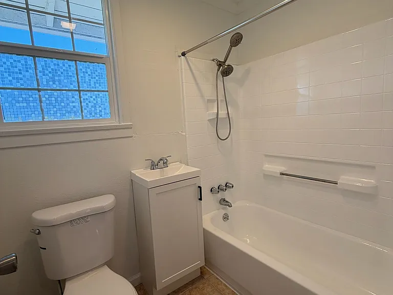 162 Calhoun St — Photo 16