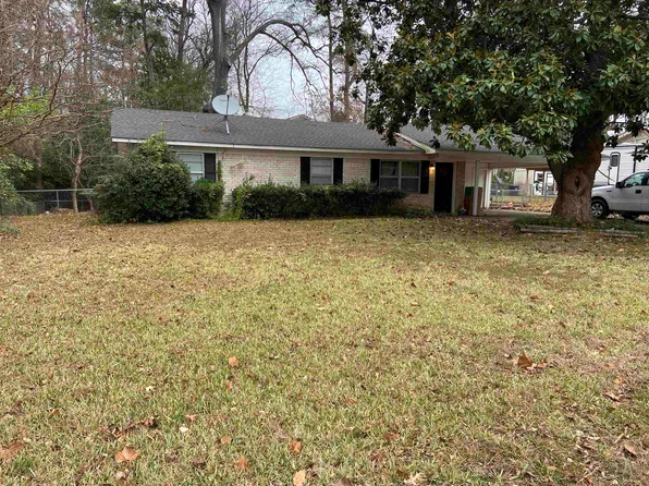 707 Gemi Dr, Longview, TX 75604