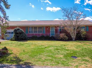 8025 Ewing Rd, Powell, TN 37849