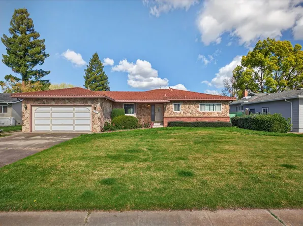 1149 Derick Way, Sacramento, CA 95822