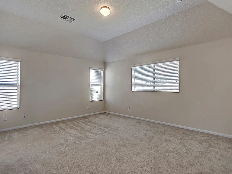 9960 Hyacinth Way — Photo 7