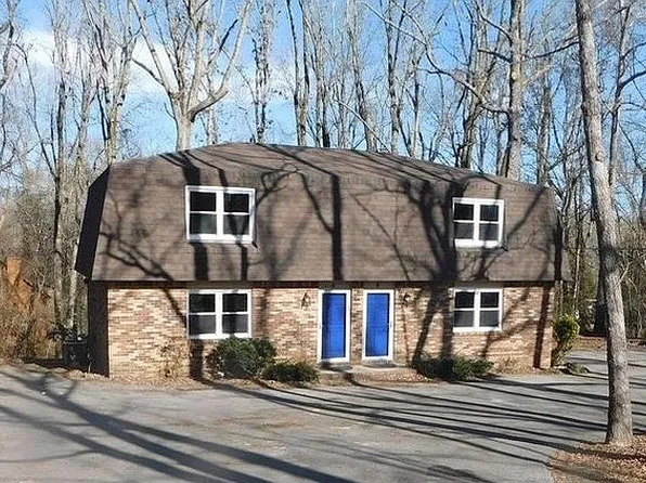 3608 Taft Hwy, Signal Mountain, TN 37377