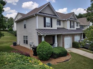 411 Red Coat Ln, Woodstock, GA 30188