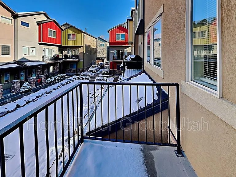 130 W Canley Vale Ln — Photo 19