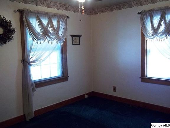 Home for Sale in Quincy, IL $93,000