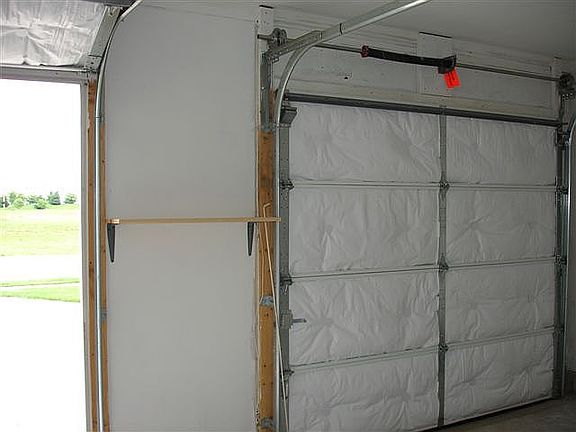 garage doors are insulated