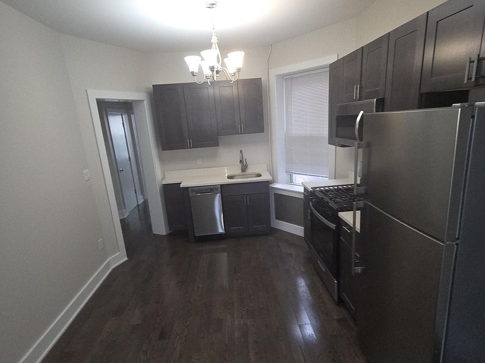 1st image of 90 Tonnelle Ave #5
