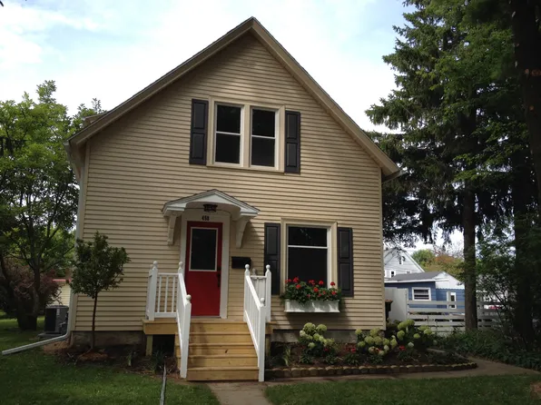 458-460 W Michigan St, Port Washington, WI 53074