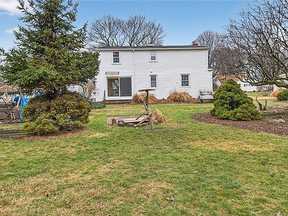 4th image of 60 Hilltop Rd