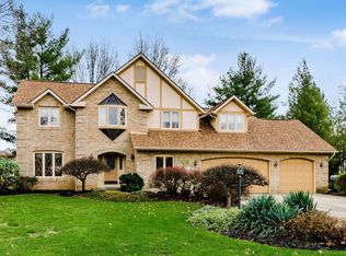 8860 Shenandoah Dr, Pickerington, OH 43147