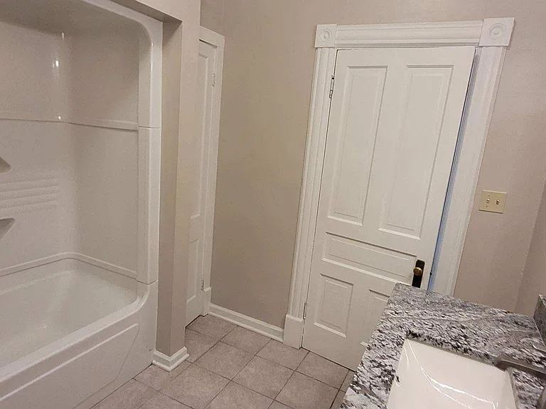 305 E Main St #307 — Photo 5