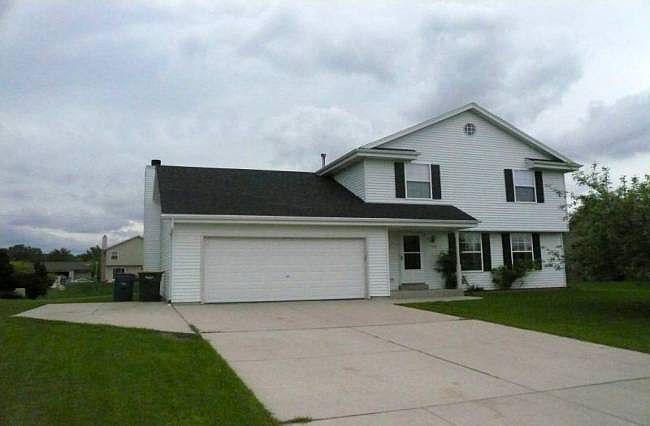 1st image of 1105 E Connie Ln