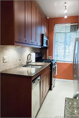 Sold by Bank Neary | media 23