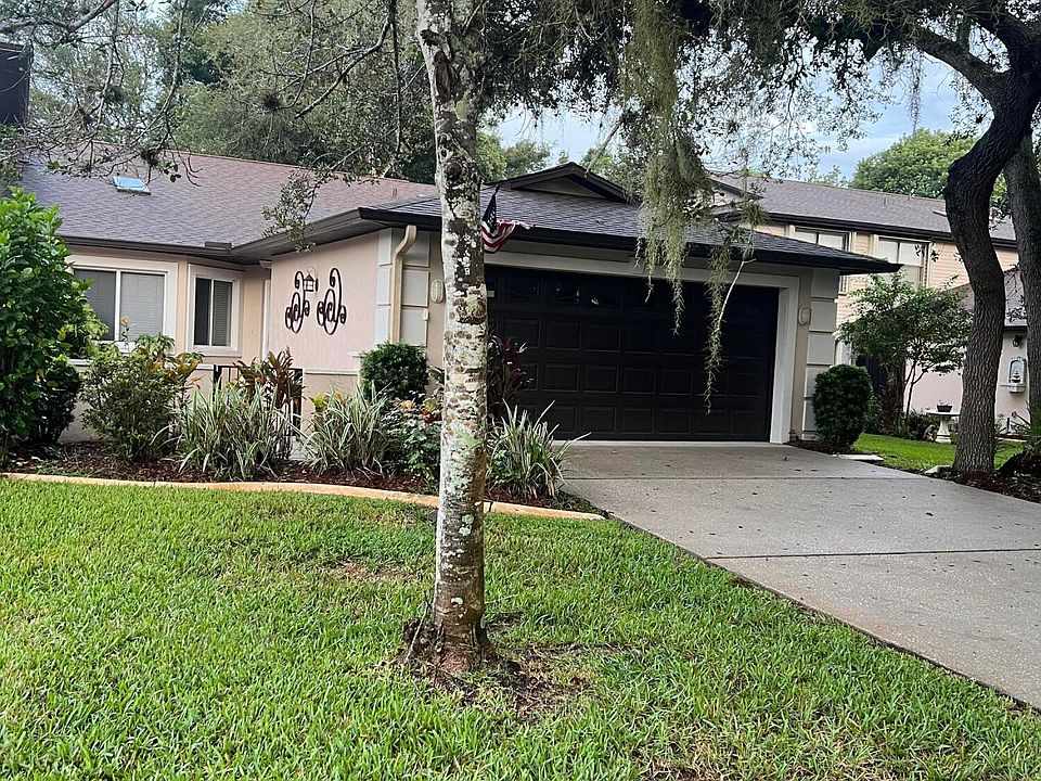 1st image of 130 Deer Lake Cir