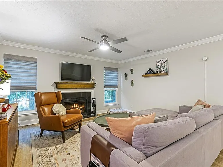 6800 Glenridge Dr #6820A — Photo 4
