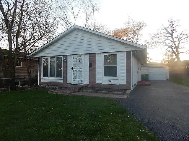 1524 Pine Grove Ave photo 1