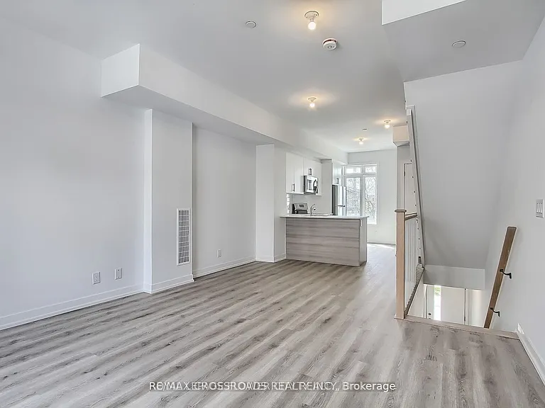 98 Bartley Dr — Photo 15