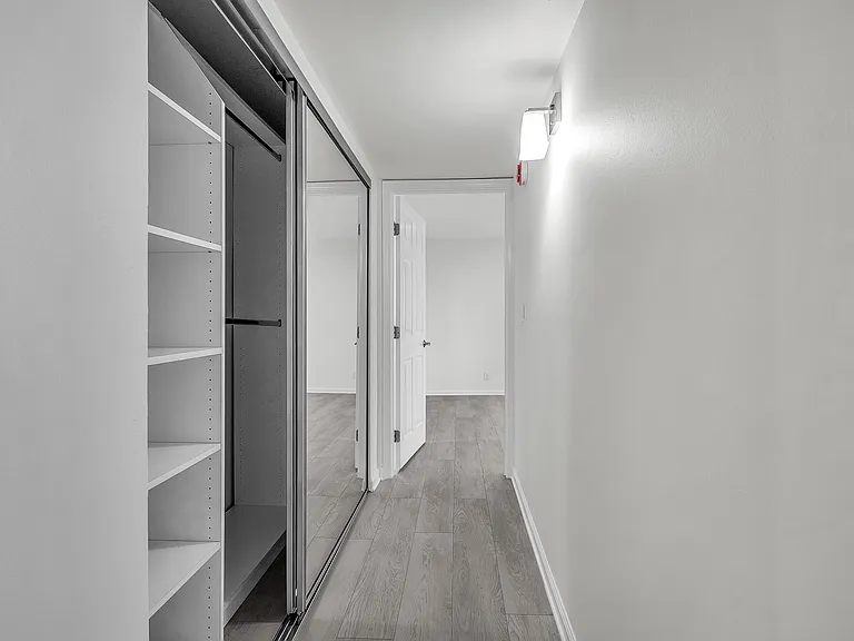 1432 Saltair Ave — Photo 18