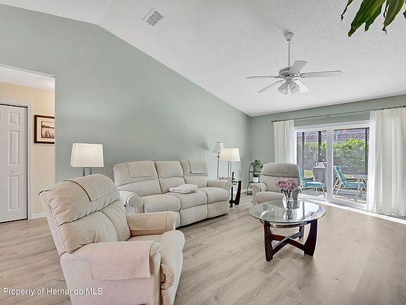 3rd image of 7274 Aloe Dr