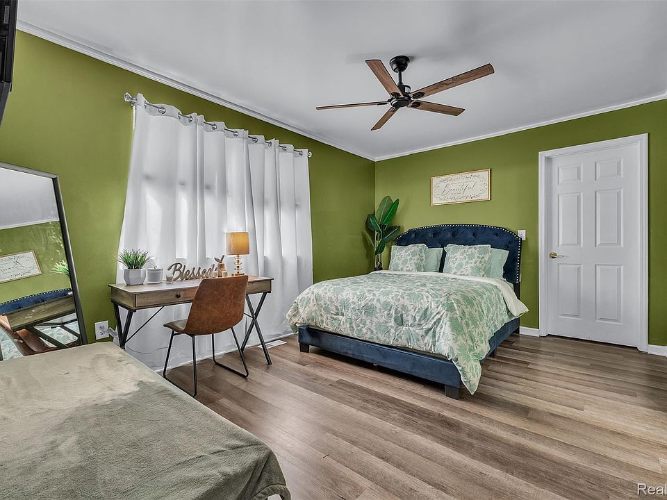 27116 Warner Ave, photo 21