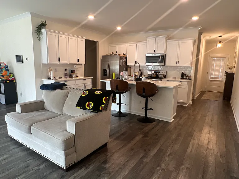 295 Silver Moon Dr — Photo 5