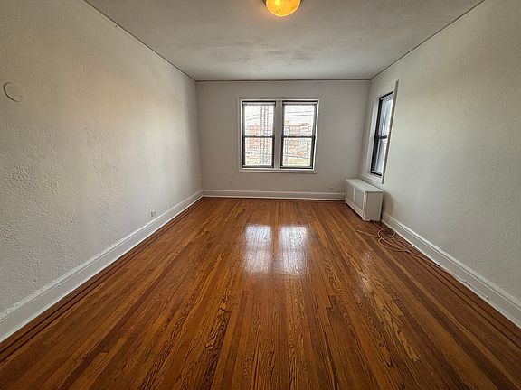 3rd image of 8 East Ave #2Q