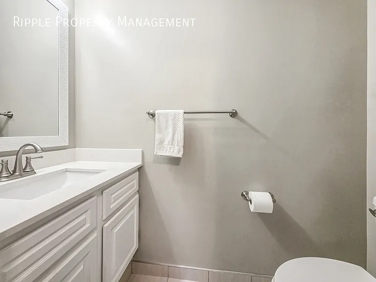 138 Mount Robson Close SE — Photo 38