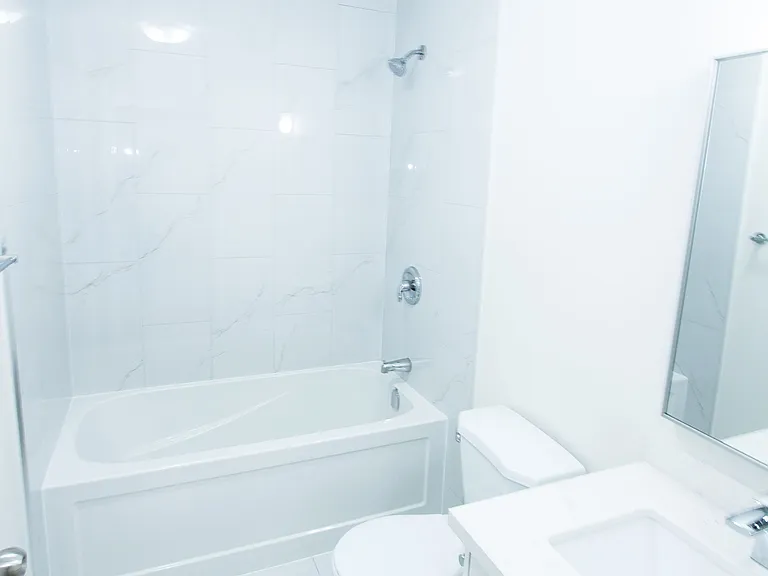 659 Shakespeare Ave — Photo 7