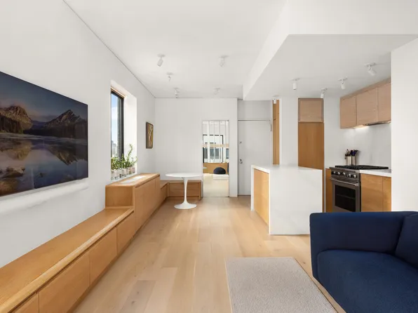 77 Bleecker Street image 2 of 8