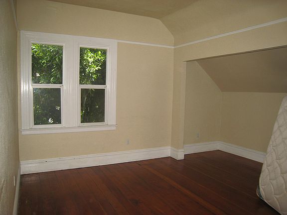 4th image of 988 Potrero Ave APT B