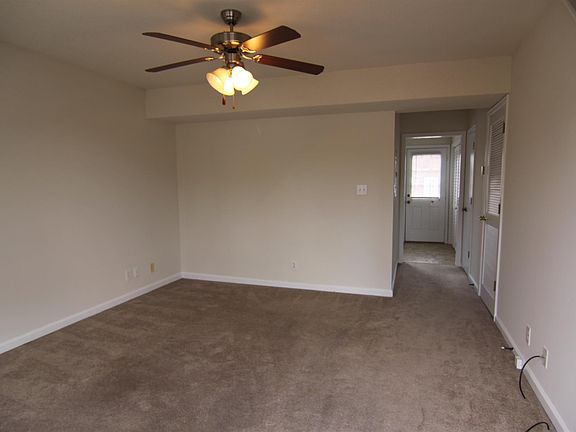 2nd image of 1880 Waters Edge Dr