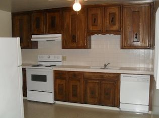 4496 N Sharon Ave APT B, Fresno, CA 93726