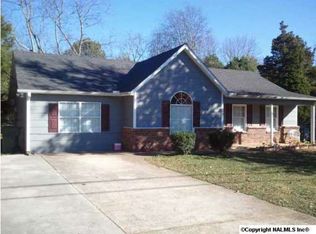 2909 Deerfield Rd NW, Huntsville, AL 35810