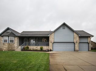 1318 W Aspen St, Haysville, KS 67060