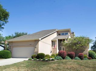 1056 Jobar Ct, Westerville, OH 43081
