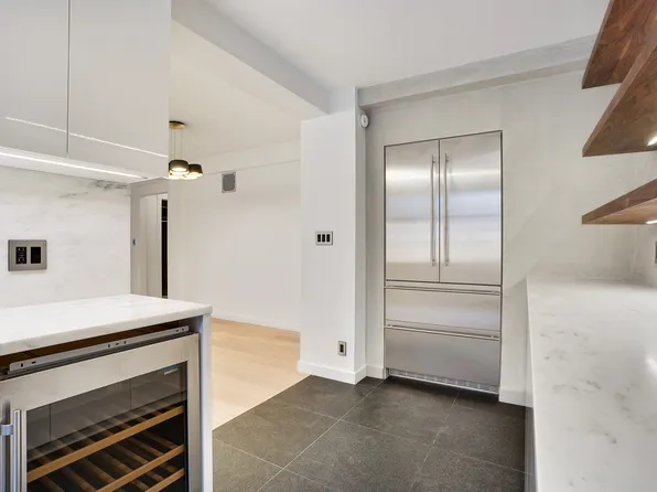 177 East 77th Street image 4 of 12