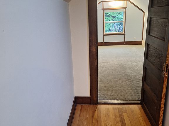 5th image of 1033 Peralta Ave