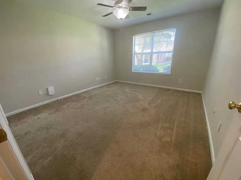 Meridian Park Apartments — Photo 154