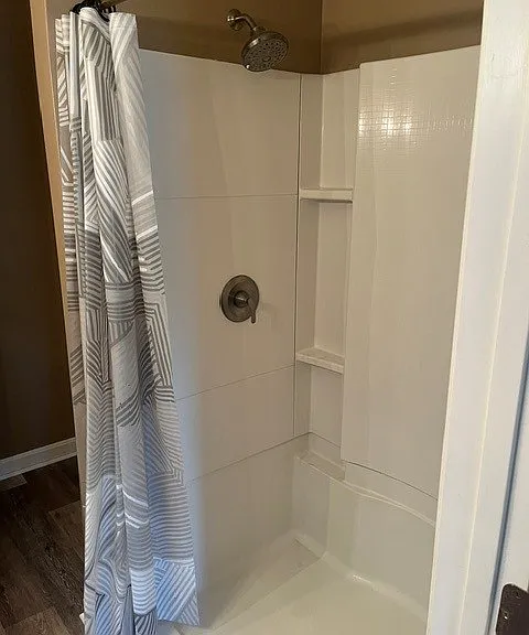 121 Amherst Ln — Photo 8