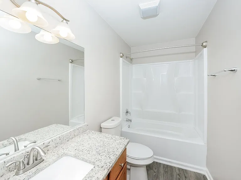 122 Village Pkwy — Photo 12