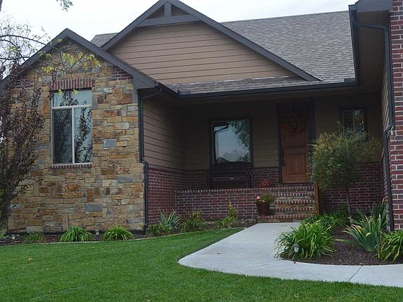 2nd image of 3002 E Sunflower Dr