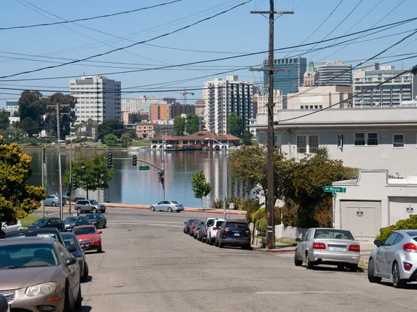 285 Hanover Ave #2, Oakland, CA 94606